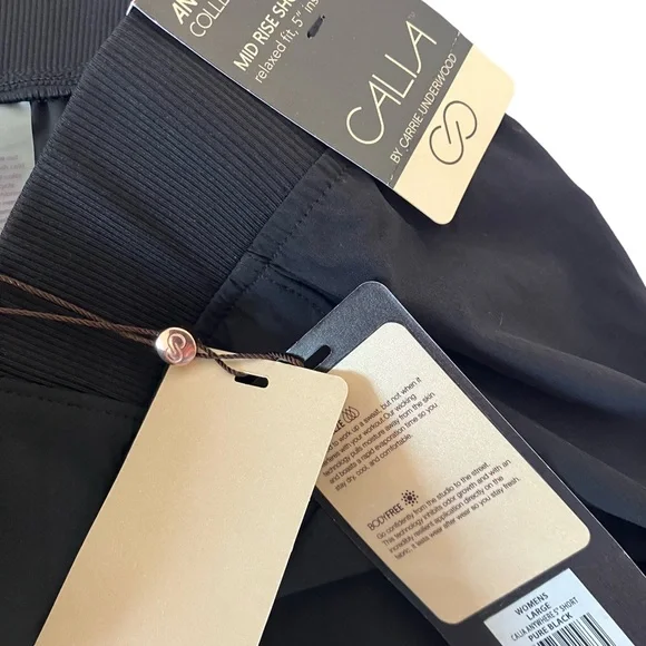 CALIA by Carrie Underwood Dark Athletic Shorts - Picture 5 of 7